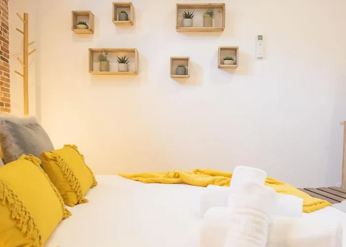 La Quinta Calle - Aloha Toledo